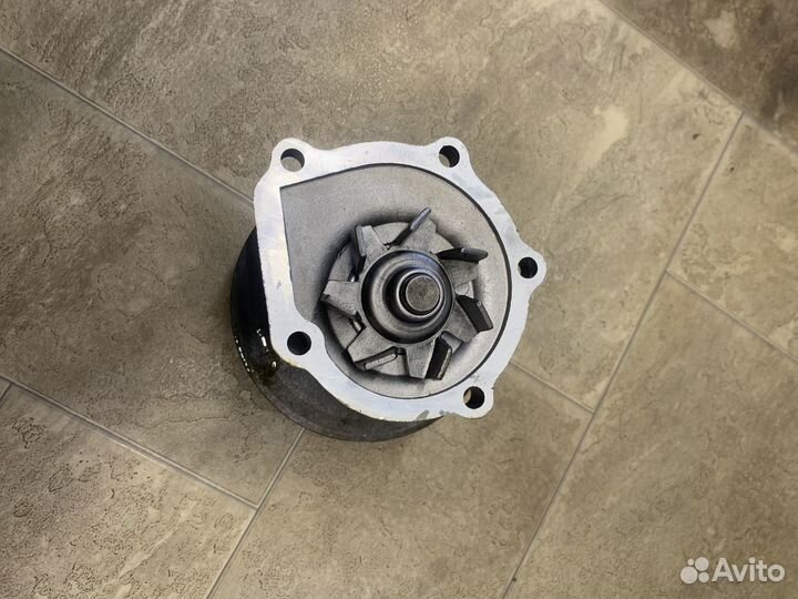 Помпа Toyota Corolla