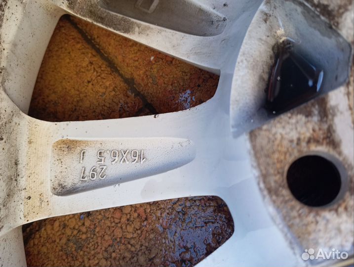 Комплект зимних колес r16