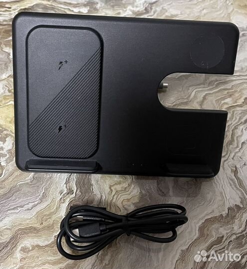 Беспроводная зарядка 3 в 1 Hoco CQ2