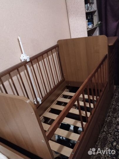 Детская кроватка