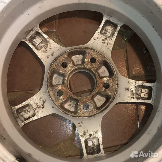 Колесо литое saab r15