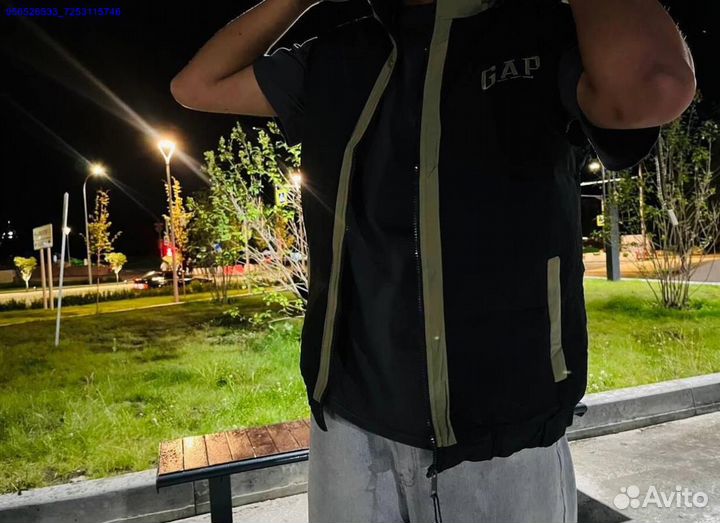 Безрукавка Gap