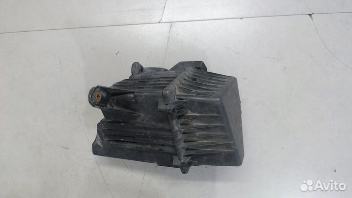 Корпус воздушного фильтра Volkswagen Polo, 2001