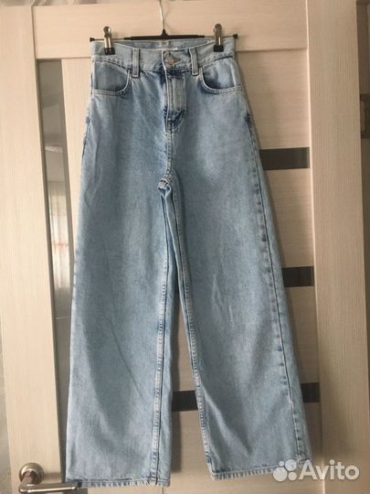 Джинсы