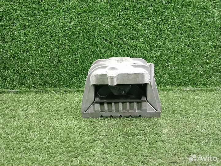 Подушка двигателя Audi S3 8P A3 8P