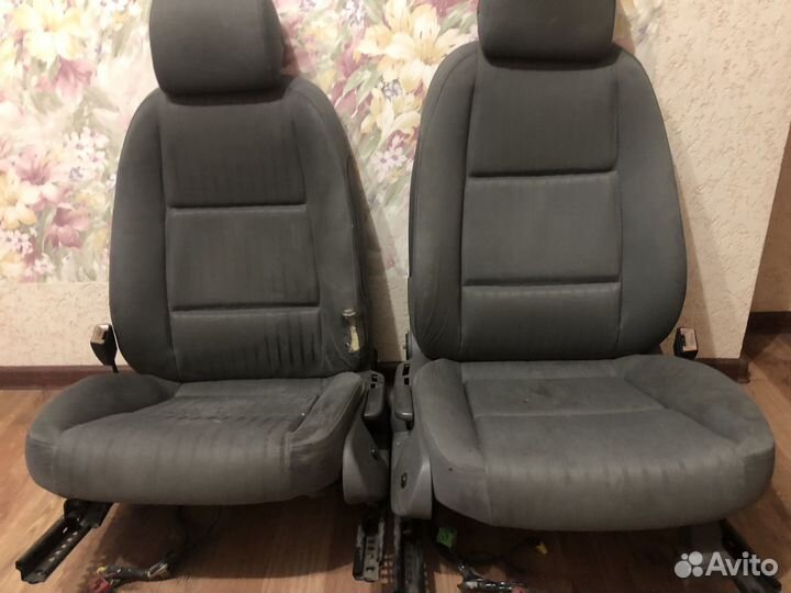 Сиденья передние Audi (Ауди) -А4