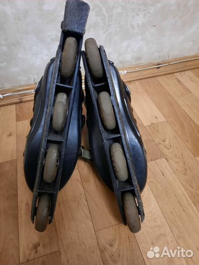 Роликовые коньки