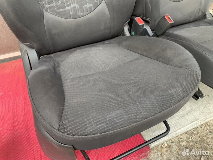 RIO 3 Сиденья Передние Комплект