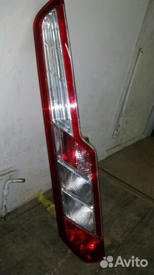 Задний фонарь