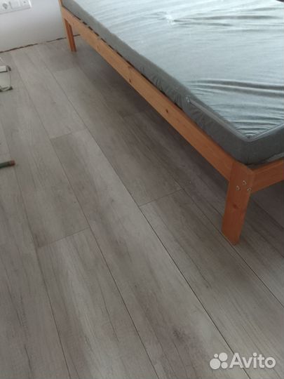 Кровать деревянная односпальная бу