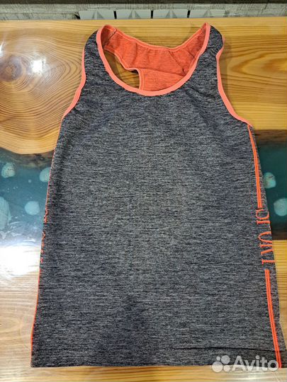 Футболки / майки для спорта. Цена за всё