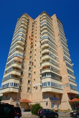 2-к. квартира, 77 м², 9/16 эт.
