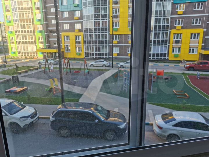 2-к. квартира, 74 м², 2/8 эт.