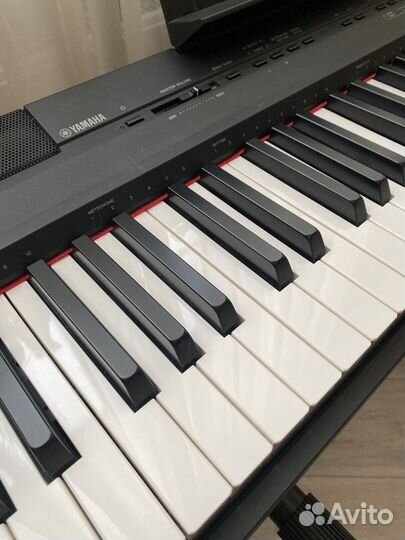 Цифровое пианино/фортепиано Yamaha P-105 B