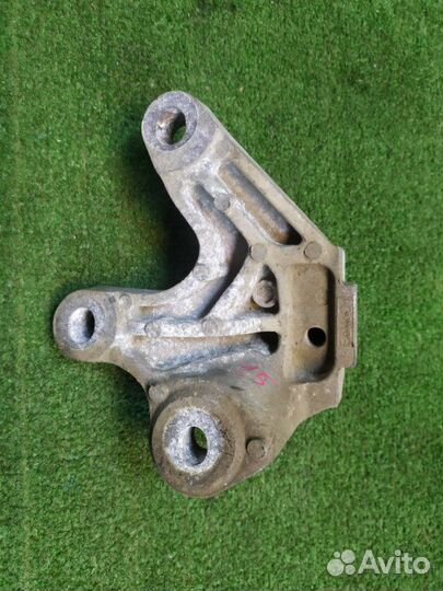 Кронштейн Mazda 3 BL 1.6 2011