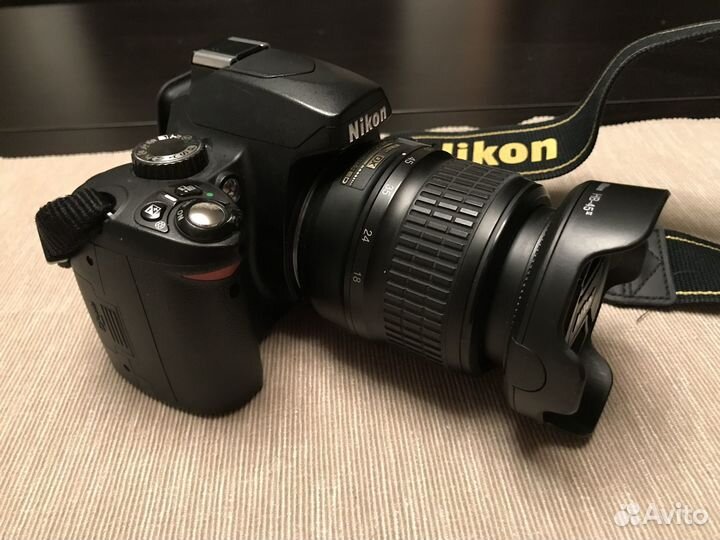 Зеркальный фотоаппарат Nikon D60