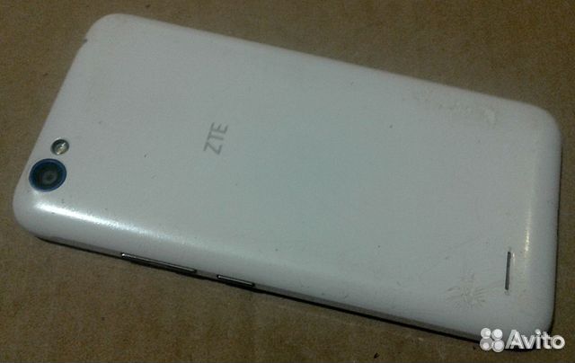 ZTE T610 Blade L4 по частям