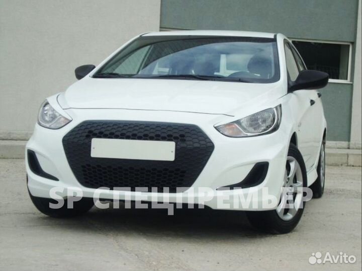 Решетка радиатора Hyundai Solaris I