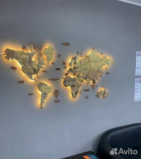 Карта из дерева с подсветкой