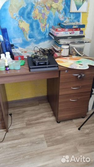 Письменный стол