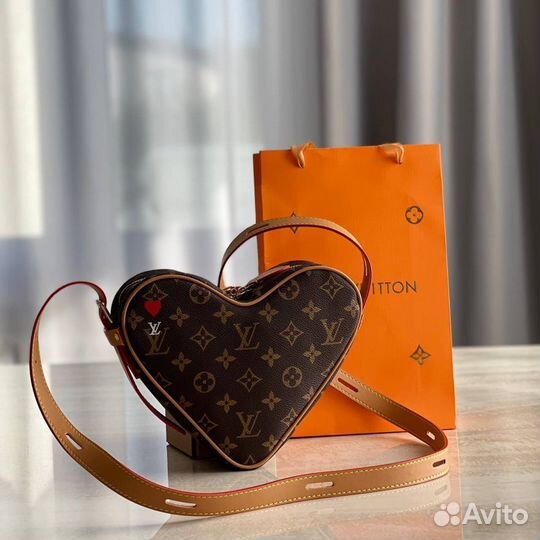 Сумка Louis Vuitton Coeur Heart