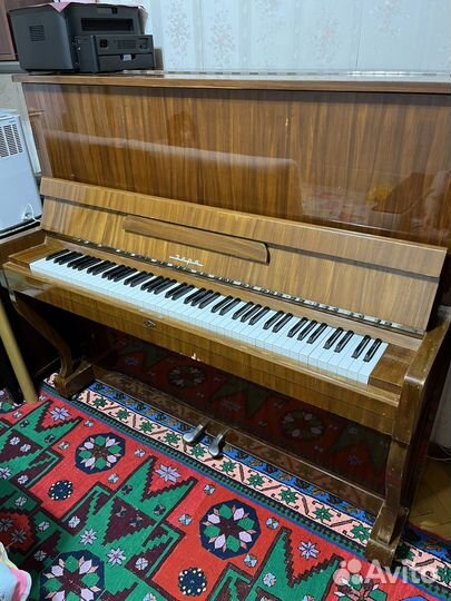 Пианино Заря рабочее
