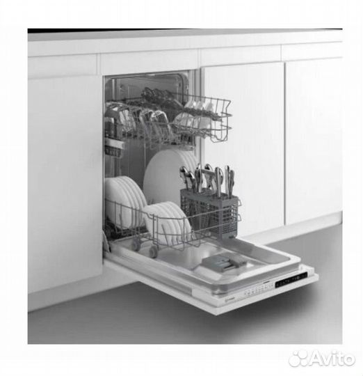 Встраиваемая посудомоечная машина Indesit DIS 1C69