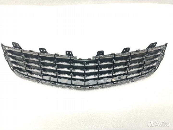 Решетка радиатора Chevrolet Cruze J300 F16D3 2013