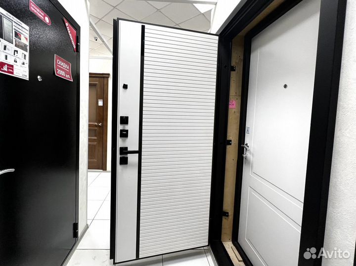 Входная дверь Сенатор Блэк