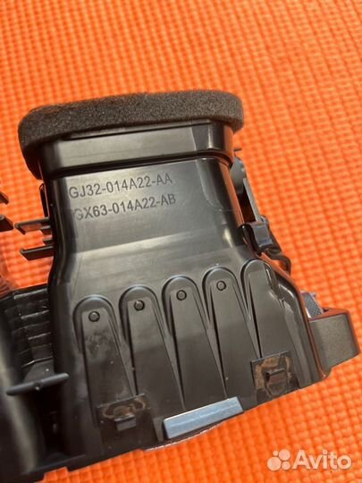 Дефлектор обдува салона задний Land Rover Range