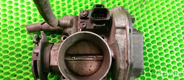 Дроссельная заслонка Audi A4