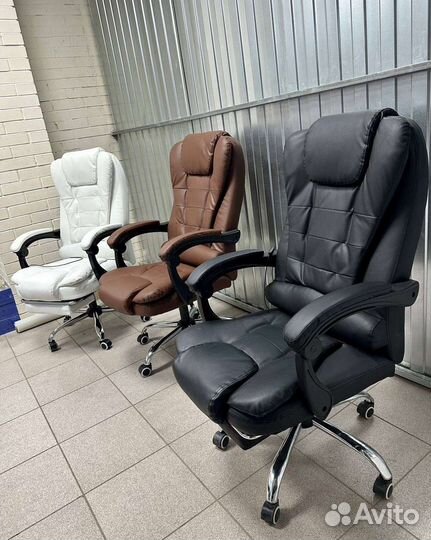 Офисное кресло руководителя