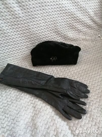 Перчатки и берет