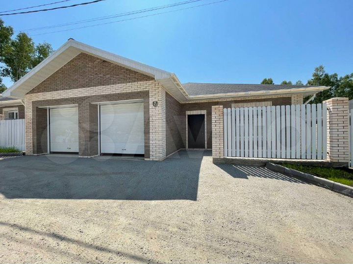 Дом 190 м² на участке 7,5 сот.