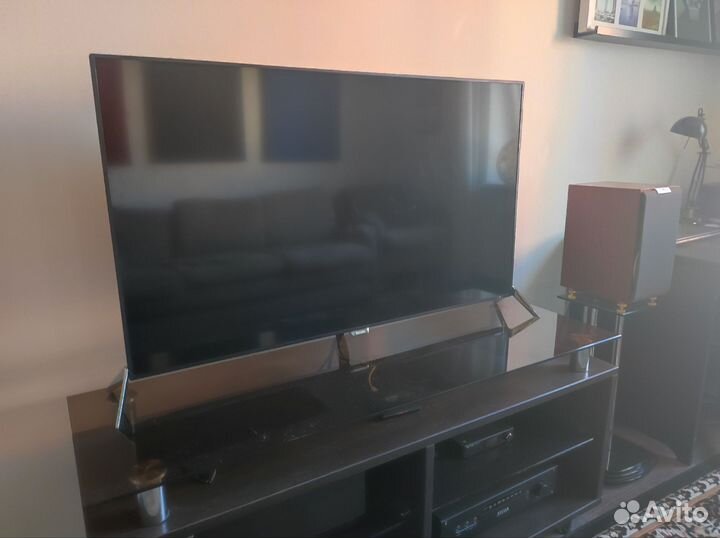 Телевизор Philips 48PUS7600