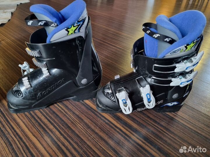 Ботинки для горных лыж детские