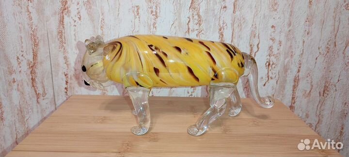 Тигры из стекла