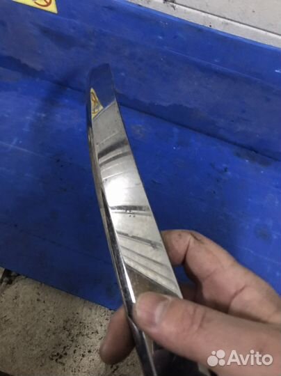 Хром заднего бампера Touareg nf