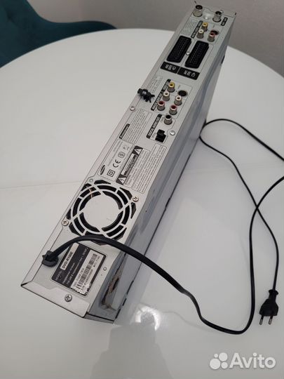 DVD рекордер Samsung DVD-R100E