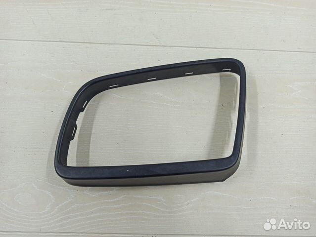 Рамка зеркала левая BMW 5-серия E60 E61