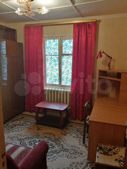 Комната 28 м² в 3-к., 1/1 эт.