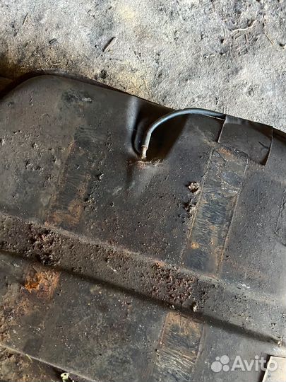 Бак нива 2121