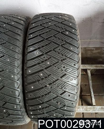 Goodyear Ultragrip Ice Arctic 215/55 R16 99P