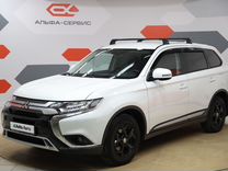 Mitsubishi Outlander 2.0 CVT, 2020, 79 000 км, с пробегом, цена 2 520 000 руб.