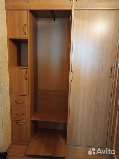 Мебель в прихожую бу