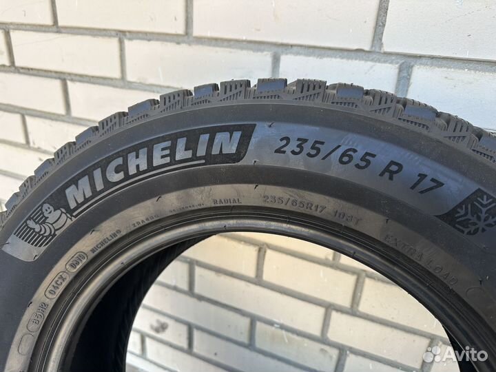 Michelin X-Ice North 4 SUV 235/65 R17 108T