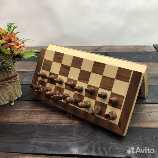 Шахматы деревянные магнитные дорожные. 29х29 см