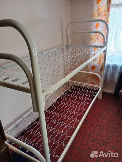 Двухъярусная кровать металлическая бу