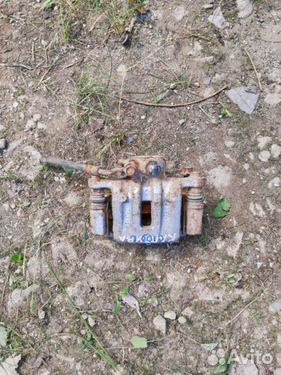 Тормозной суппорт задний Chevrolet Captiva C100