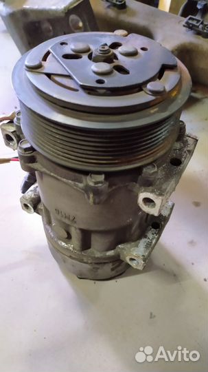 Компрессор кондиционера KTT090004 Scania 5 серии